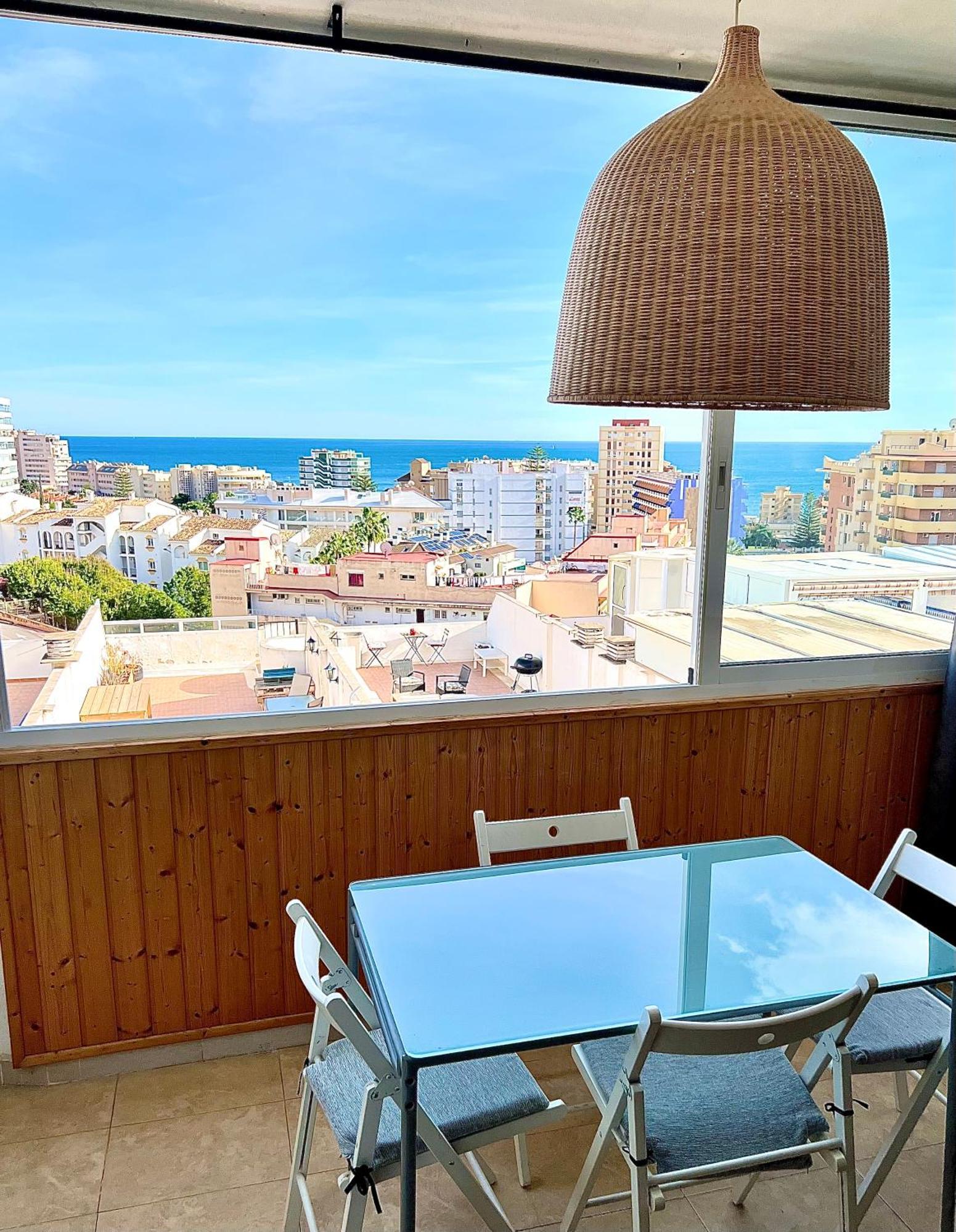 Cozy Fuengirola Apartment With Sea View & Pool 外观 照片